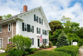 Отель The Blushing Oyster Bed & Breakfast  Yarmouth Port